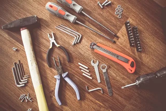 How to Safely Repair Cracks in Your Ceiling: A Step-by-Step Guide